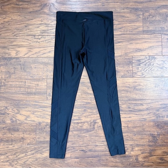 KORAL • Tribal Trilobal High Rise Legging black snake reptile texture sheer - Picture 9 of 11